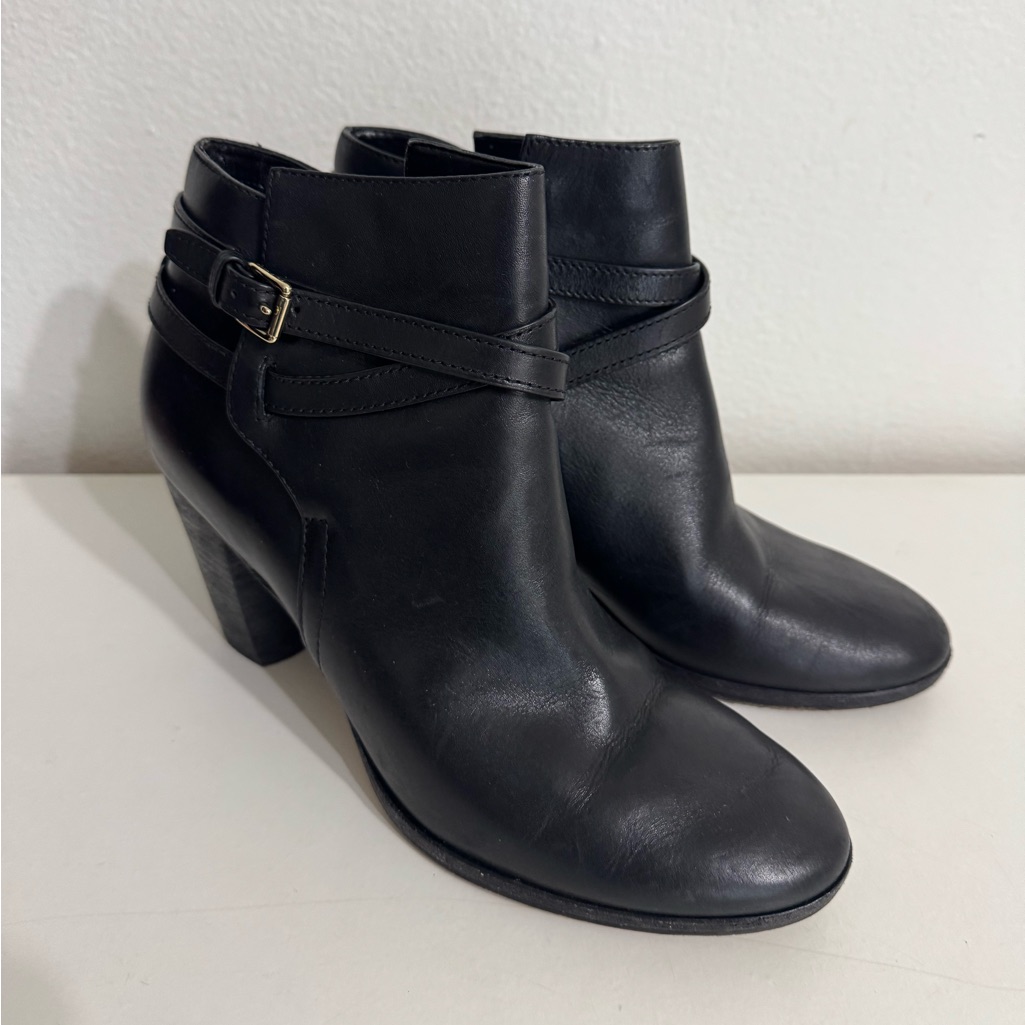Cole Haan Hayes Black Leather Strap Ankle Boots Size 8.5